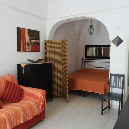 Vico Anglani Guest House 오스투니 외부 사진